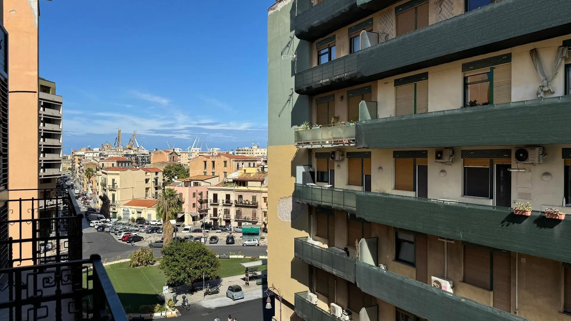 Politeama Liberta Home Sweet Home Palermo 0*,  Italy